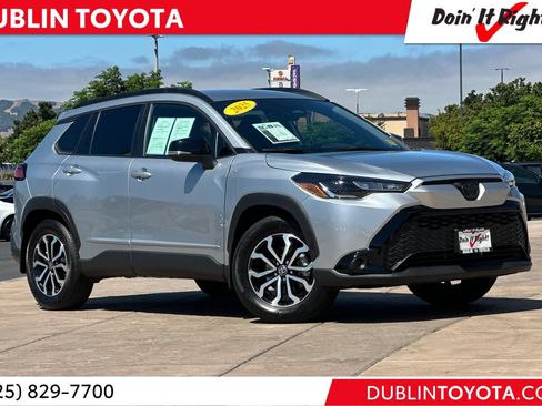 Used 2025 Toyota Corolla Cross AWD Hybrid image 1