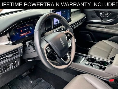 Used 2024 Lincoln Corsair Grand Touring image 17