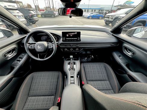 Used 2024 Honda HR-V Sport image 18