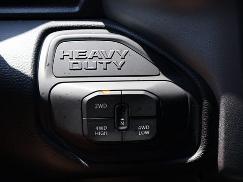 Used 2025 RAM 2500 Big Horn AWD/4WD image 26