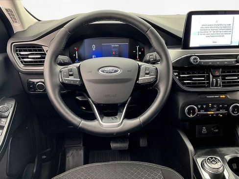 Used 2025 Ford Escape Active w/ Cold Weather Package image 5