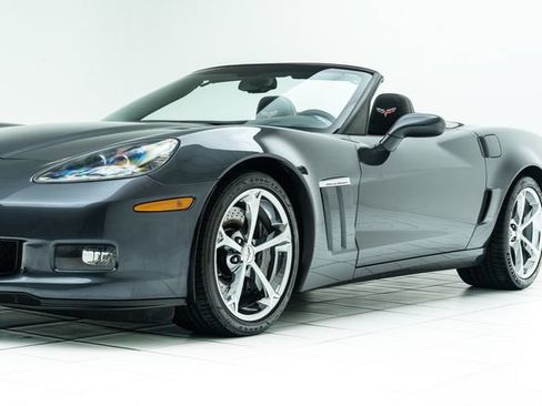 Used 2013 Chevrolet Corvette Grand Sport w/ 3LT Preferred Equipment Group RWD image 9
