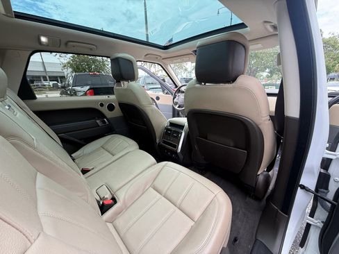 Used 2018 Land Rover Range Rover Sport SE AWD/4WD image 25