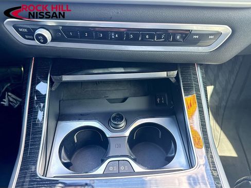 Used 2021 BMW X7 M50i w/ Dynamic Handling Package image 23