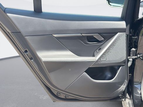 Used 2025 BMW 530i RWD image 23