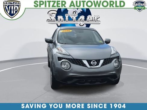 Used 2016 Nissan Juke SV image 3