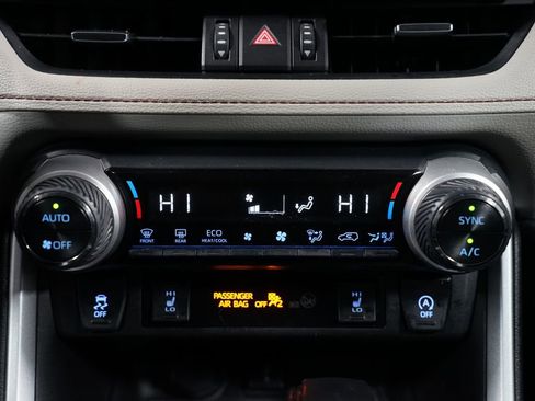 Certified 2021 Toyota RAV4 XLE Premium image 19