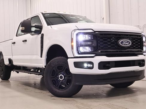 New 2026 Ford F350 XL w/ STX Appearance Package AWD/4WD image 30