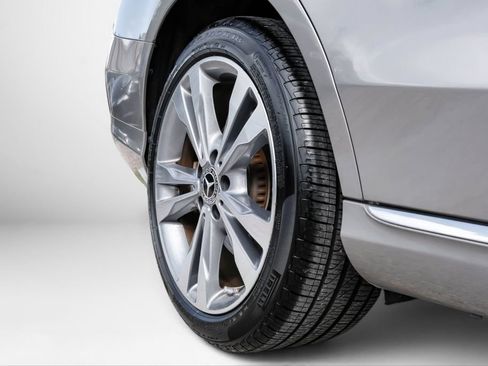 Used 2019 Mercedes-Benz C 300 Sedan image 55