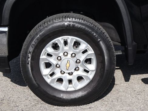 Used 2024 Chevrolet Silverado 2500 LT w/ Convenience Package AWD/4WD image 50