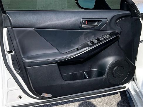 Used 2022 Lexus IS 300 image 23