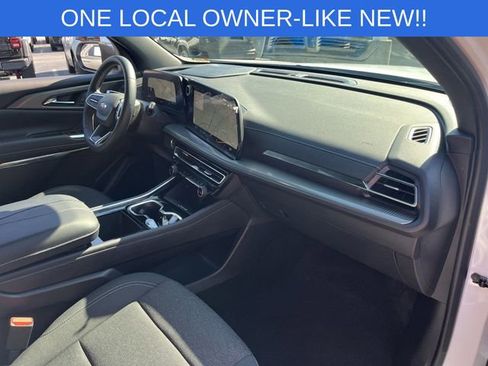 Used 2026 Chevrolet Traverse LT w/ Driver Confidence Package FWD image 43