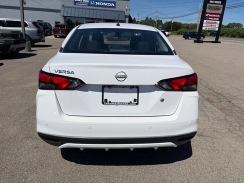 Used 2025 Nissan Versa S w/ Trunk Package FWD image 5