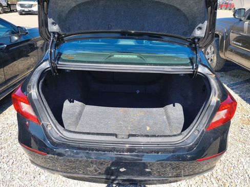 Used 2020 Honda Accord Sport image 11