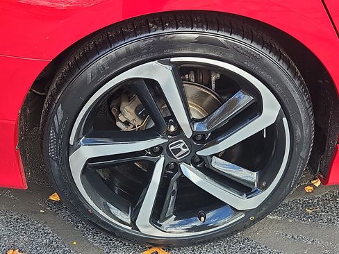 Used 2018 Honda Accord Sport image 21