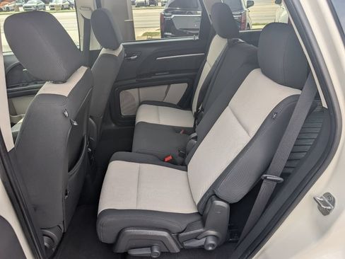 Used 2009 Dodge Journey SXT w/ Convenience Group I AWD/4WD image 8