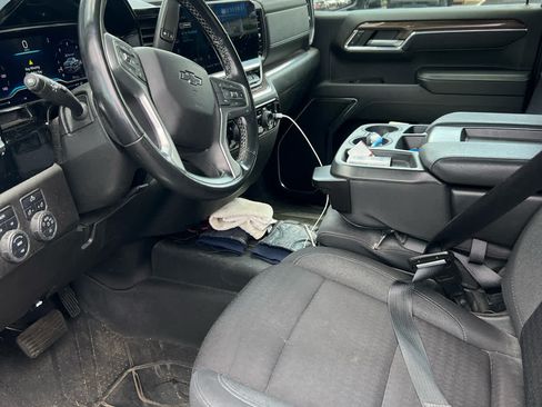 Used 2023 Chevrolet Silverado 1500 RST AWD/4WD image 8