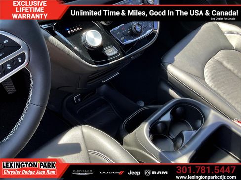 New 2026 Chrysler Voyager LX FWD image 8