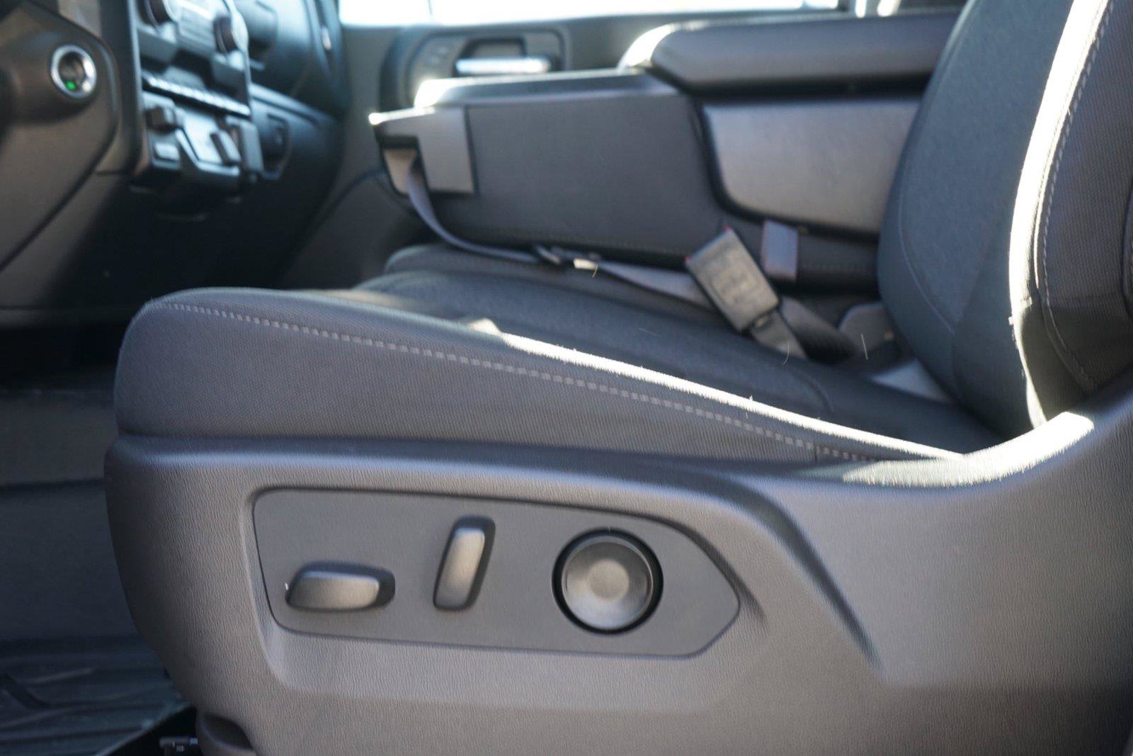Used 2026 Chevrolet Silverado 1500 Custom RWD image 17