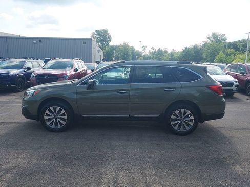 Used 2017 Subaru Outback 2.5i Touring w/ Popular Package #5A AWD/4WD image 4