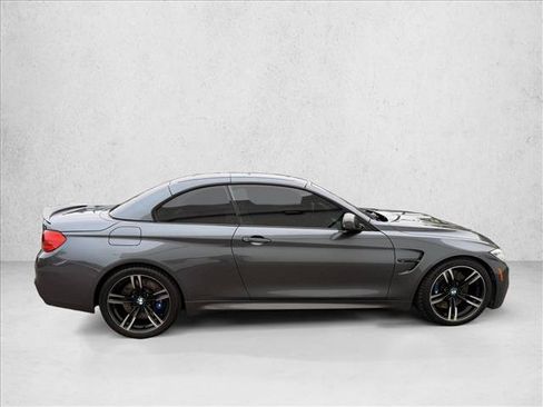Used 2017 BMW M4 Convertible RWD image 16