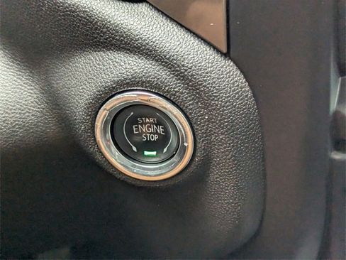 Used 2019 Chevrolet Silverado 1500 High Country image 23