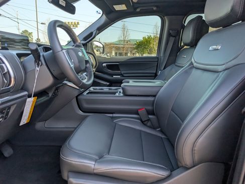 New 2026 Ford Expedition Platinum w/ Stealth Appearance Package image 19