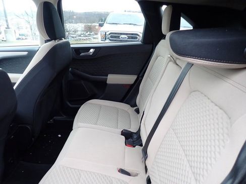 Used 2020 Ford Escape SE image 11