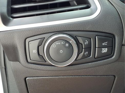 Used 2024 Ford Edge SEL w/ Convenience Package AWD/4WD image 17