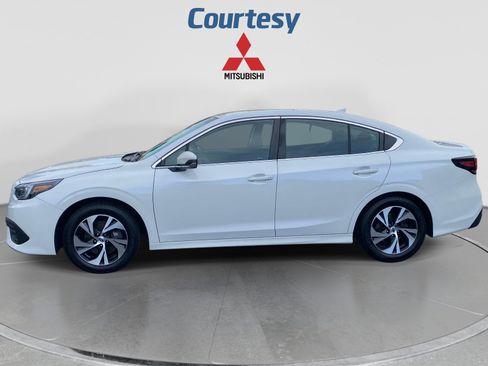 Used 2022 Subaru Legacy Premium AWD/4WD image 2