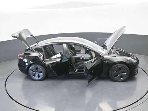 Used 2021 Tesla Model 3 Standard Range Plus image 64