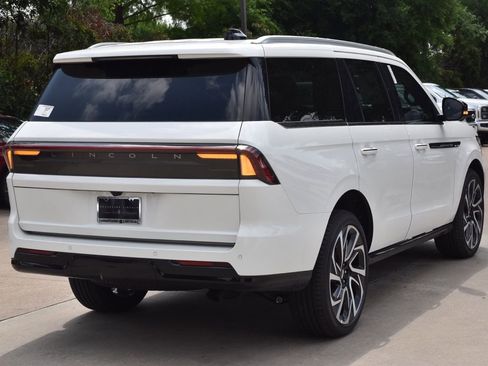 New 2026 Lincoln Navigator Black Label image 7