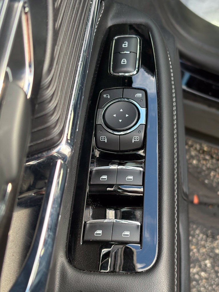 Certified 2022 Lincoln Corsair AWD w/ Premium Package image 10