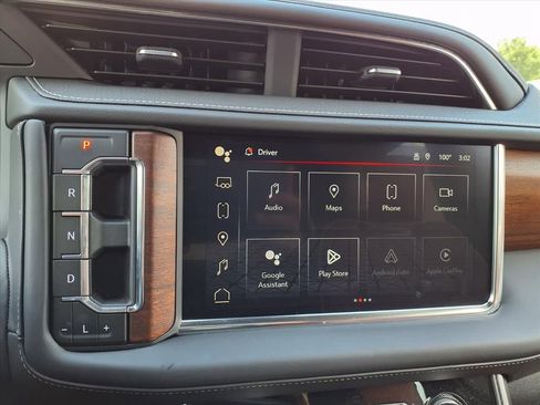 Used 2024 GMC Yukon Denali Ultimate AWD/4WD image 28