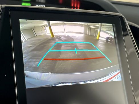 Certified 2021 Toyota Prius Prime Limited w/ Carpet Mat Package (TMS) image 18