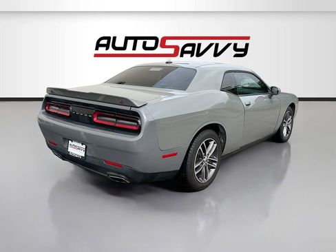 Used 2019 Dodge Challenger SXT AWD/4WD image 6