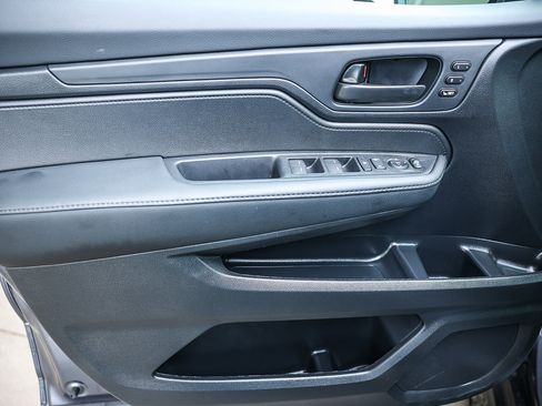 Certified 2025 Honda Odyssey EX-L image 27