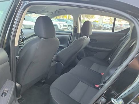 Used 2024 Nissan Sentra SV FWD image 7