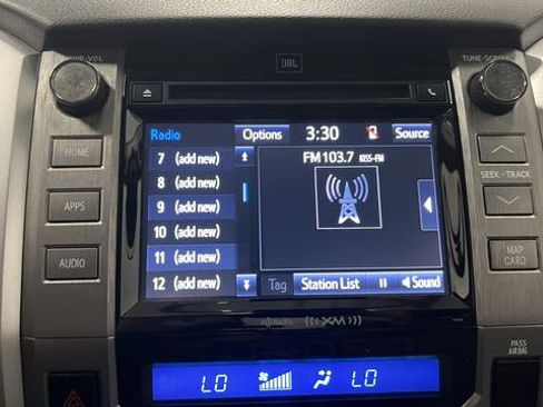 Used 2018 Toyota Tundra Limited w/ Limited Premium Package AWD/4WD image 14