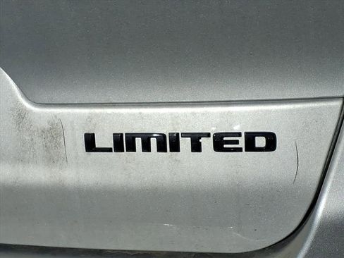 New 2025 Jeep Grand Cherokee L Limited image 6