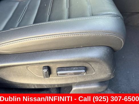 Used 2025 Honda CR-V EX-L image 24