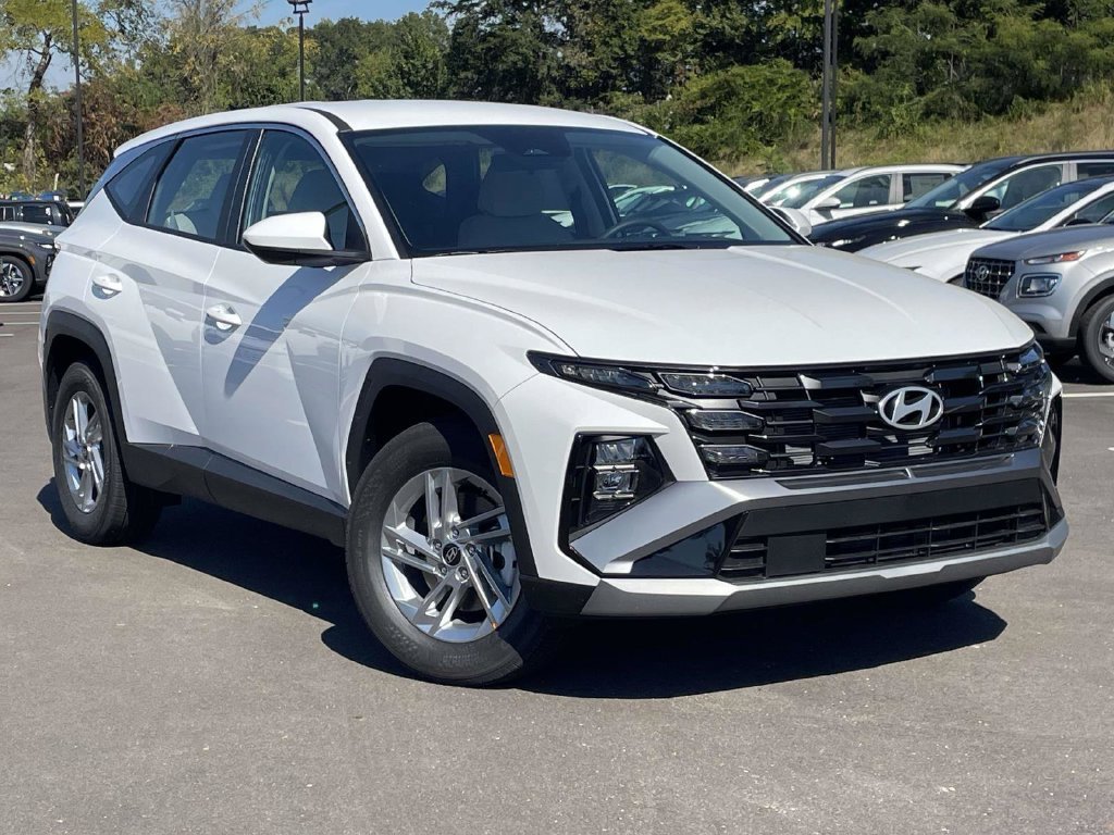 New 2026 Hyundai Tucson SE FWD image 1