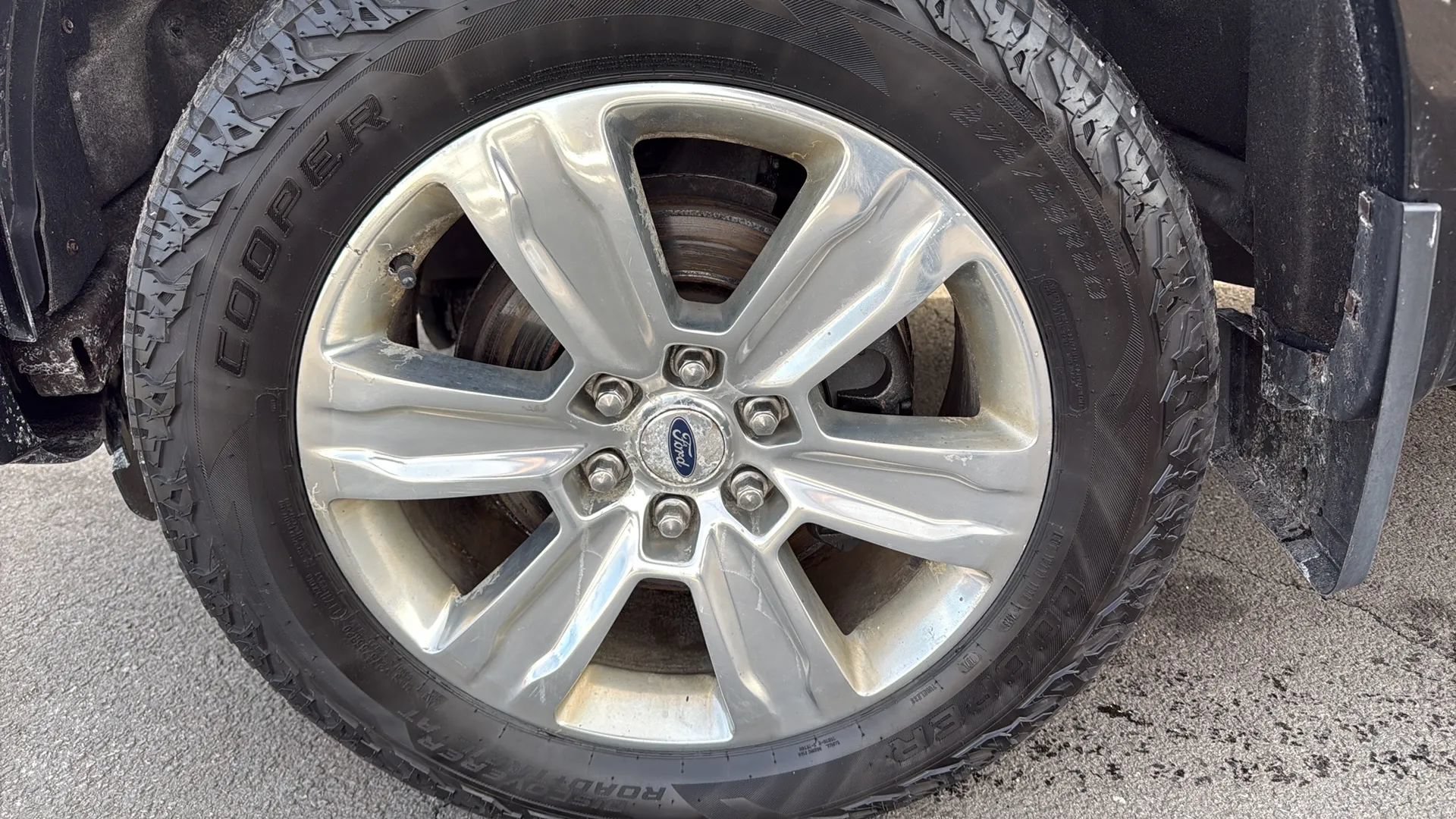 Used 2016 Ford F150 Platinum w/ Technology Package AWD/4WD image 11