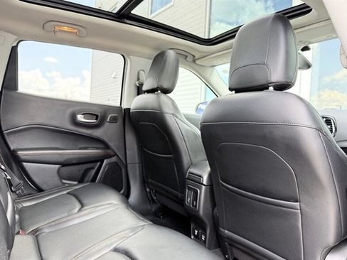 Used 2017 Jeep Compass Limited AWD/4WD image 19