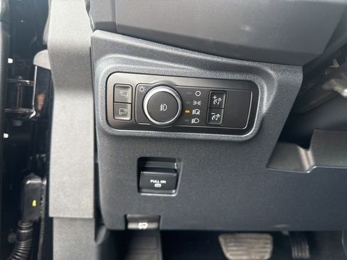 Used 2025 Ford Bronco Outer Banks AWD/4WD image 27