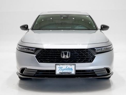Used 2024 Honda Accord Sport image 4