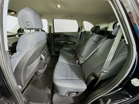 Used 2018 Kia Sorento LX image 23