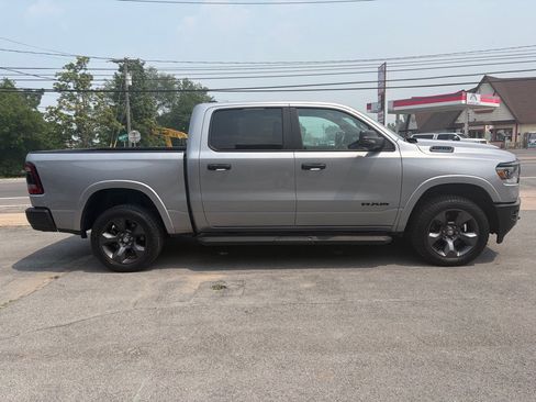 Used 2024 RAM 1500 Big Horn AWD/4WD image 8