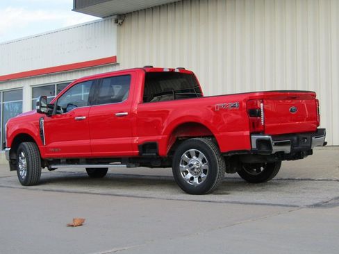 Used 2025 Ford F250 Lariat w/ Chrome Package image 10