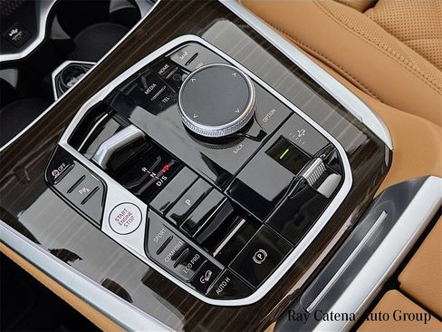 Used 2024 BMW X7 xDrive40i image 17